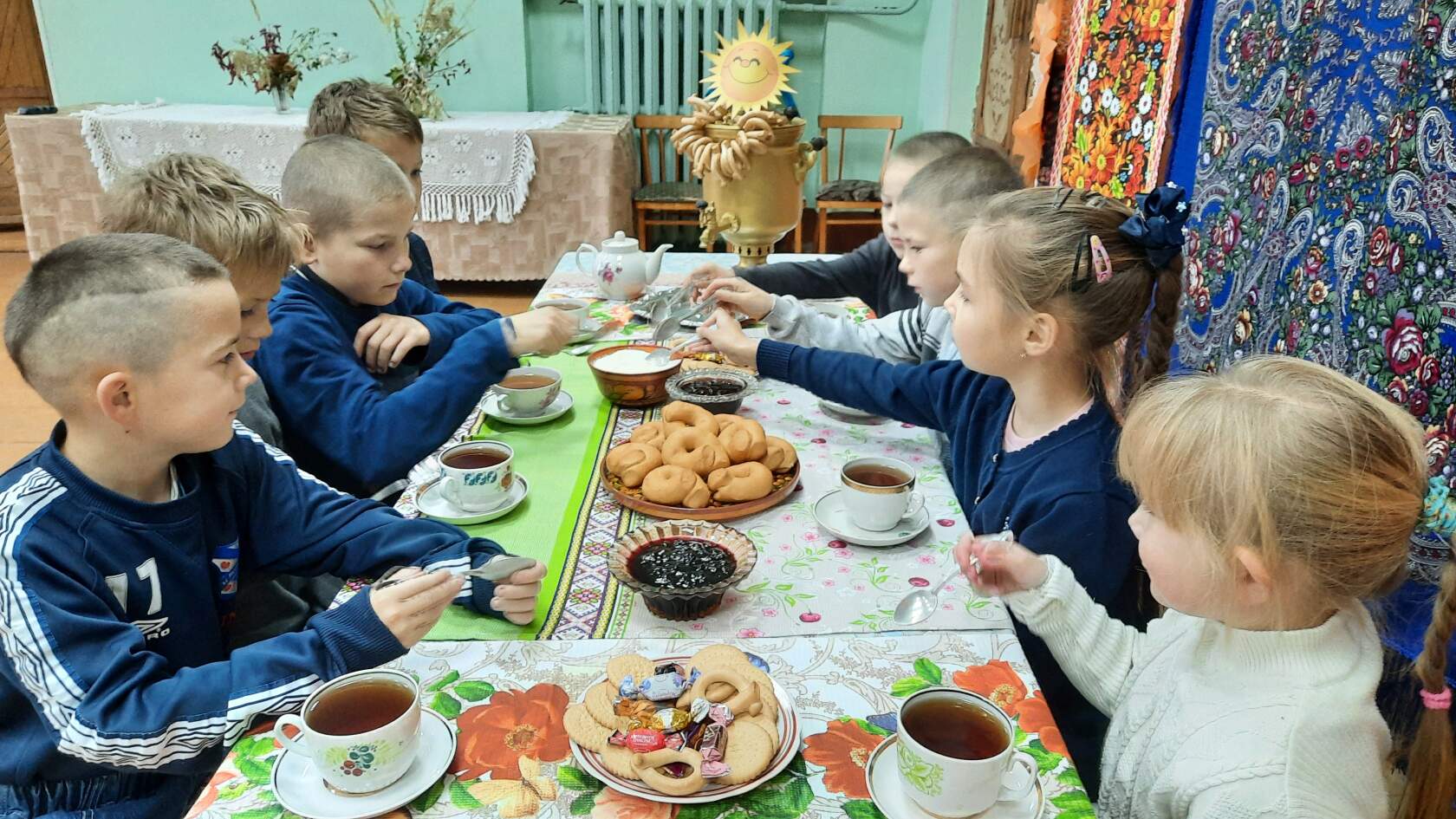 Детские фольклорные посиделки «Самоварные задоринки».