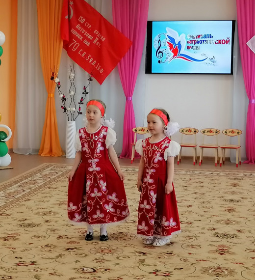 Районный фестиваль – конкурс патриотический песни «Во славу Родины поем!» среди дошкольных учреждений района.