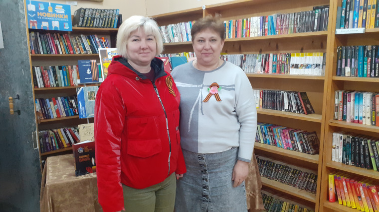 Лухская центральная библиотека присоединились к патриотической акции «Георгиевская ленточка».